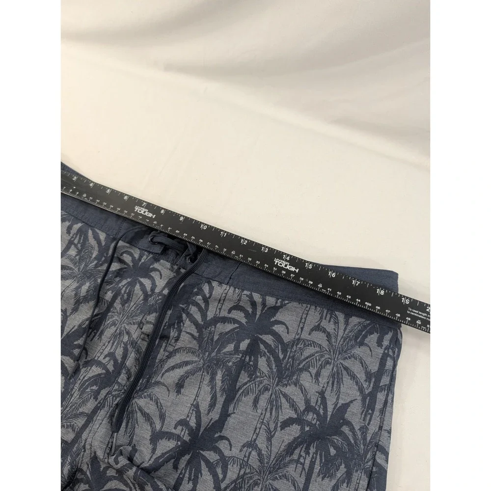 Travis Mathew Board Shorts Mens 38 Blue Tropical Floral Swim Trunks Surf